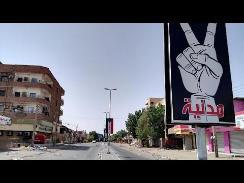 شاهد المجلس العسكري في السودان يعتقل اثنين من قادة الحراك